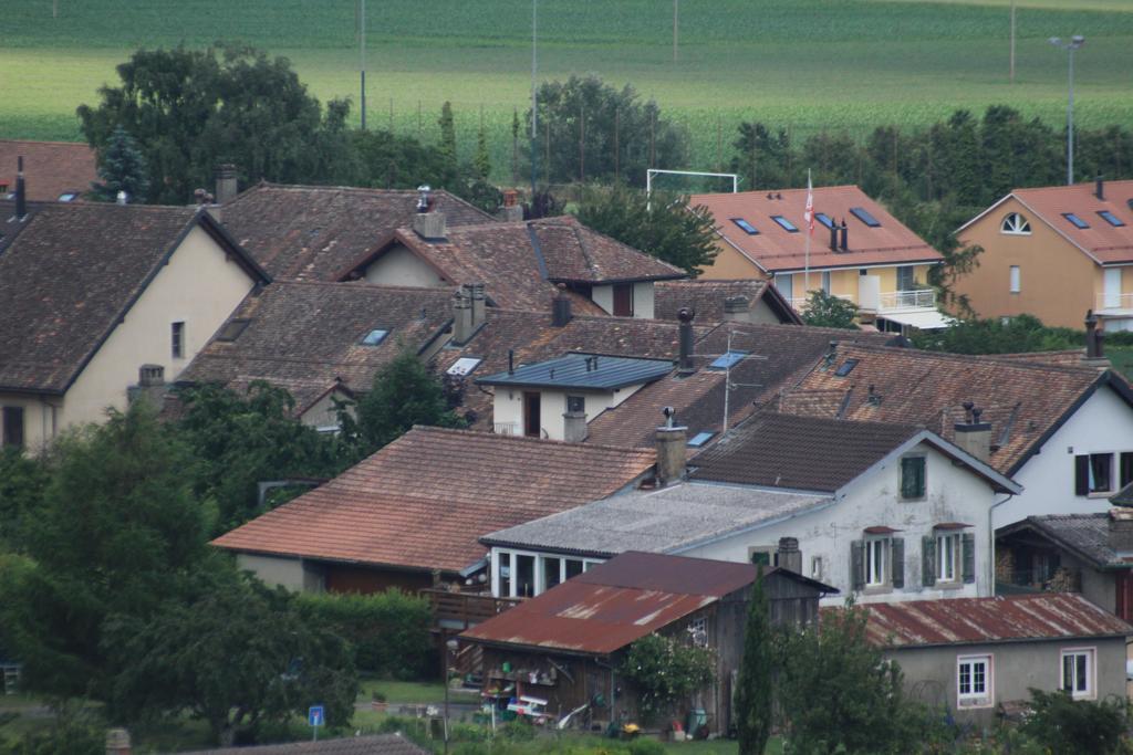 Bed&Breakfast Bursins Exterior foto