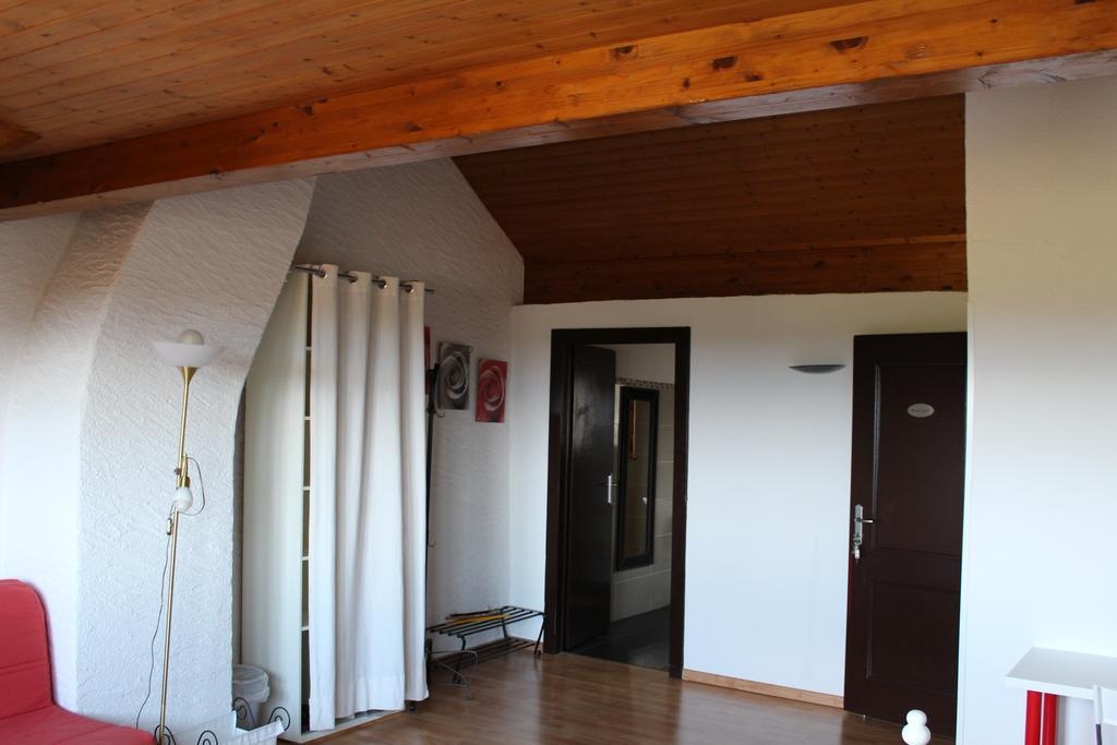 Bed&Breakfast Bursins Exterior foto