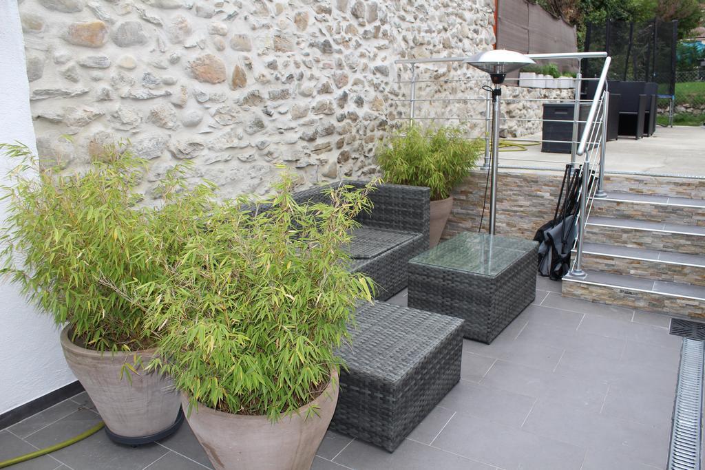 Bed&Breakfast Bursins Exterior foto