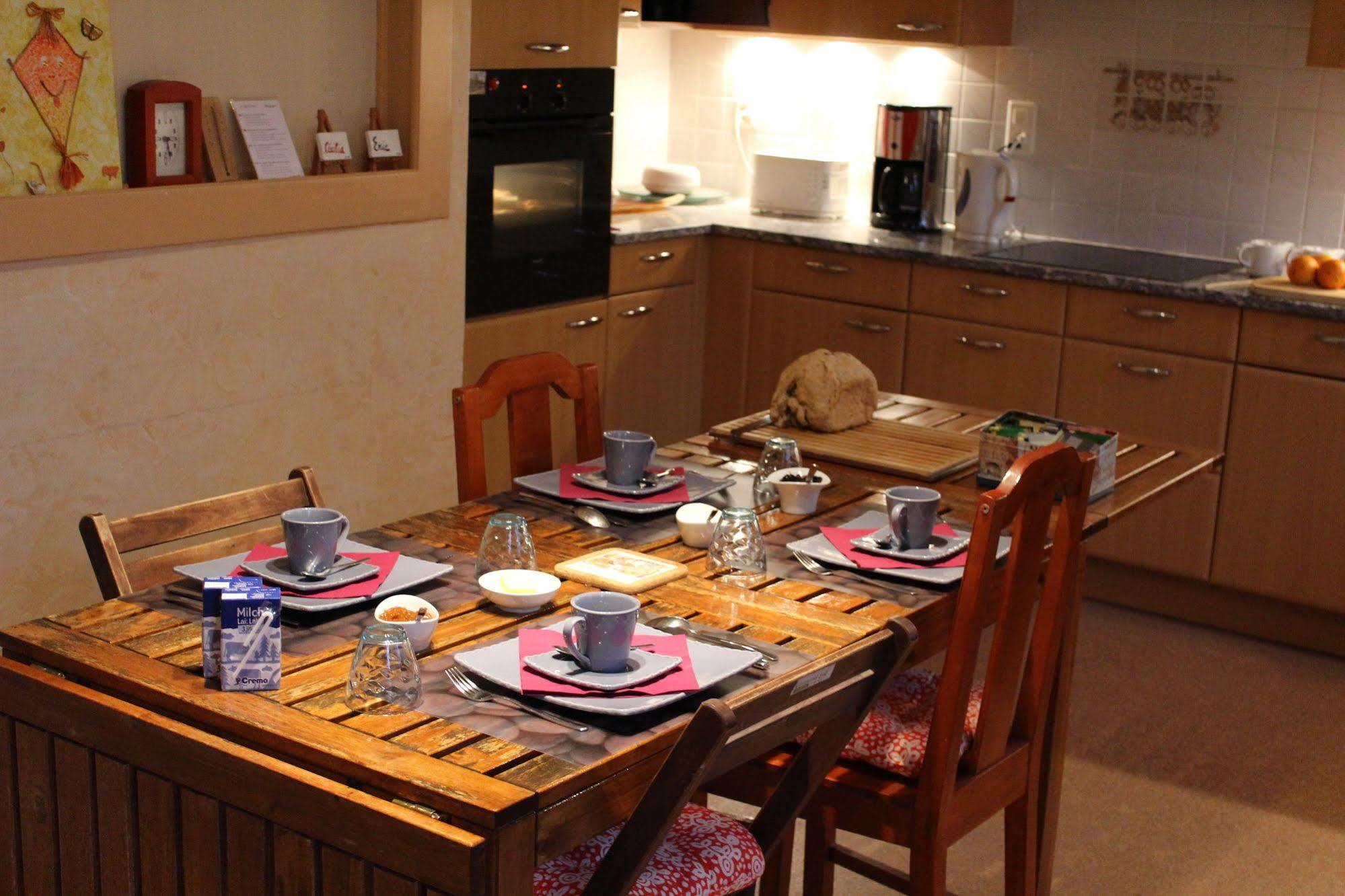 Bed&Breakfast Bursins Exterior foto